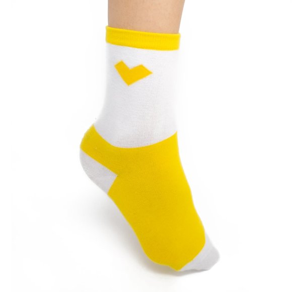 organic cotton, new, crew socks, heart design, mismatch style, size 6-12, unisex - Picture 3 of 6